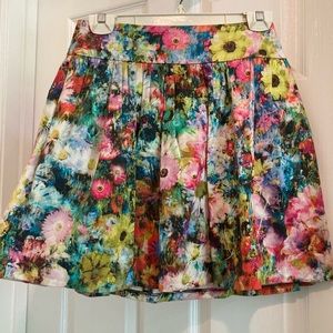 Zara floral mini flare skirt XS
